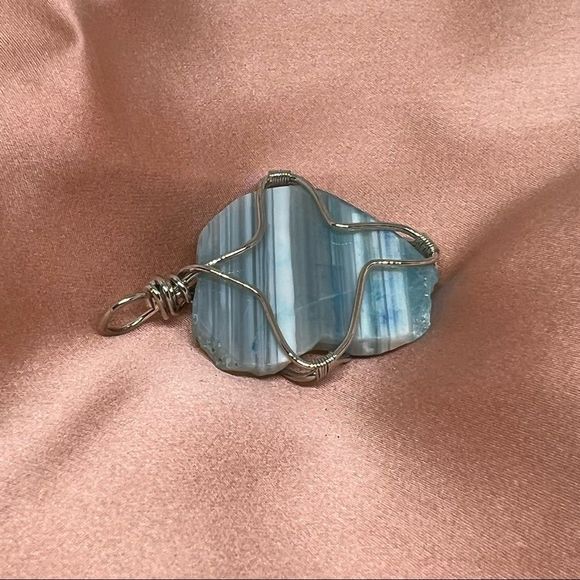 Natural Blue & White Agate Gem Stone Silver Wire Necklace Pendant - Picture 6 of 6